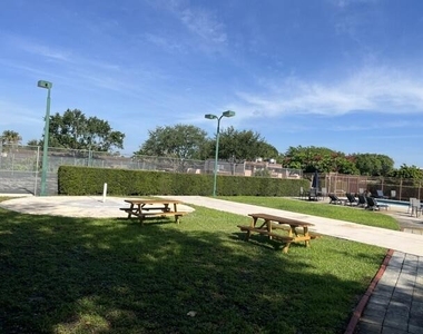 54 Matador Lane - Photo Thumbnail 9