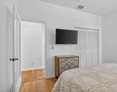 6694 Nw 26th Way - Photo Thumbnail 30