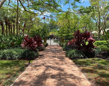 6694 Nw 26th Way - Photo Thumbnail 40