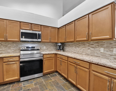 6694 Nw 26th Way - Photo Thumbnail 18