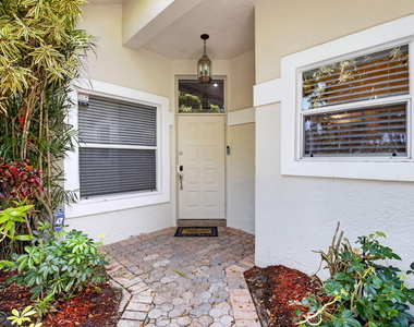 6694 Nw 26th Way - Photo Thumbnail 4