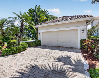 6694 Nw 26th Way - Photo Thumbnail 2