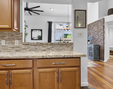6694 Nw 26th Way - Photo Thumbnail 17