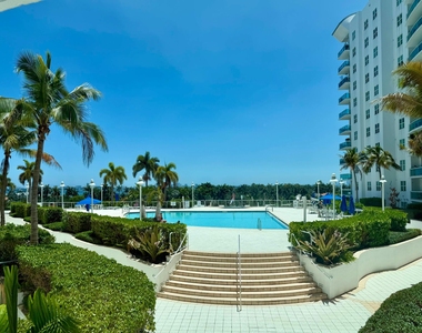 7900 Harbor Island Drive - Photo Thumbnail 43