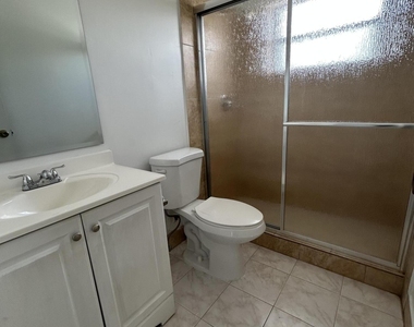 6140 Sw 41st Court - Photo Thumbnail 21
