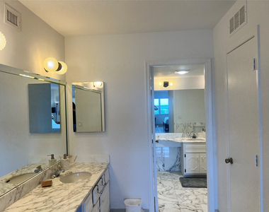 5100 N Ocean Boulevard - Photo Thumbnail 23