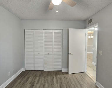 1701 Balfour Point Drive - Photo Thumbnail 12