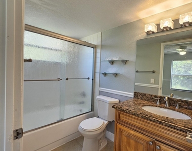 1701 Balfour Point Drive - Photo Thumbnail 18