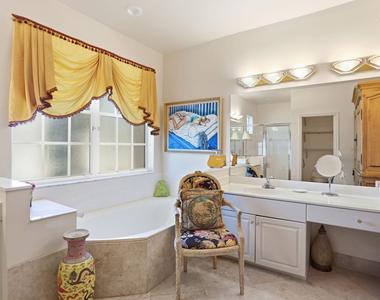7821 Dorchester Road - Photo Thumbnail 20