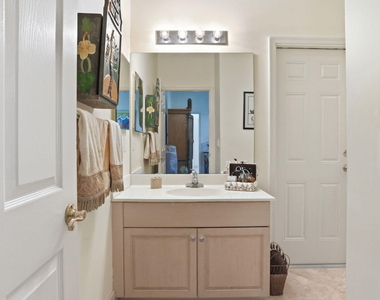 7821 Dorchester Road - Photo Thumbnail 32