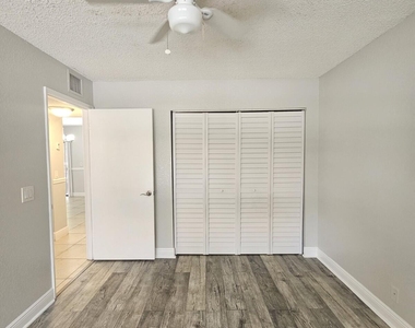 1700 Windorah Way - Photo Thumbnail 12