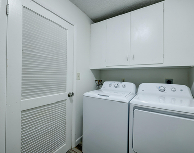 947 Fra-mar Place - Photo Thumbnail 16