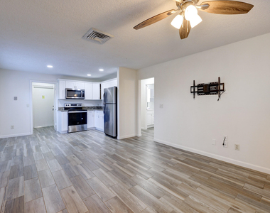 947 Fra-mar Place - Photo Thumbnail 5