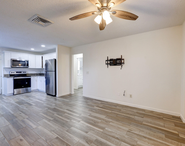 947 Fra-mar Place - Photo Thumbnail 3