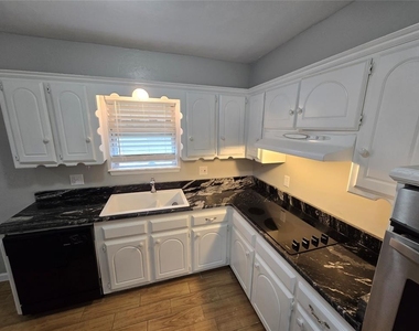 4825 Eric Drive - Photo Thumbnail 3