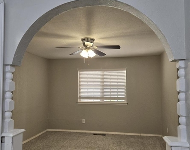 4825 Eric Drive - Photo Thumbnail 20