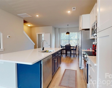 4110 Salient Street - Photo Thumbnail 8