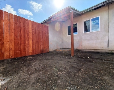 11937 Elliott Avenue - Photo Thumbnail 13