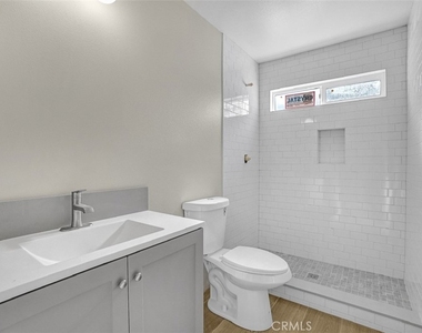 610 W Hollyvale Street - Photo Thumbnail 2