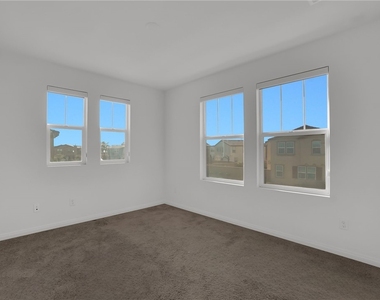 3994 E Catalina - Photo Thumbnail 17