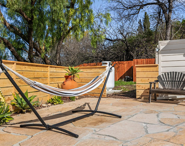107 Alto Drive - Photo Thumbnail 8