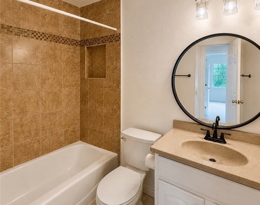 2652 S Arcadian Shores - Photo Thumbnail 12