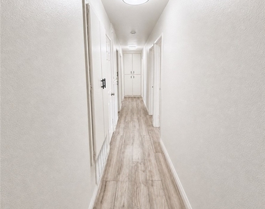 2652 S Arcadian Shores - Photo Thumbnail 11