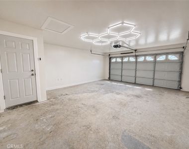 2652 S Arcadian Shores - Photo Thumbnail 19