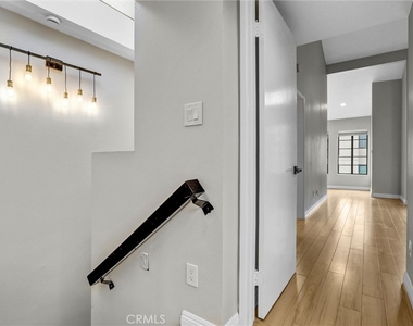 7900 Topanga Canyon Boulevard - Photo Thumbnail 11