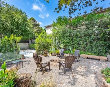 5825 Fulton Avenue - Photo Thumbnail 30
