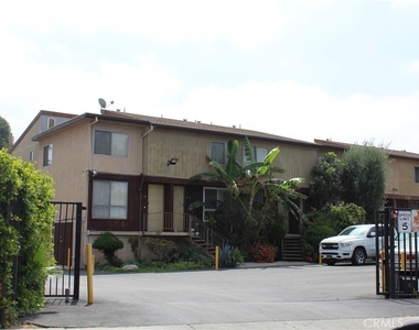 7320 Lennox Street - Photo Thumbnail 21
