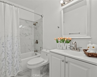 5055 Coldwater Canyon - Photo Thumbnail 12