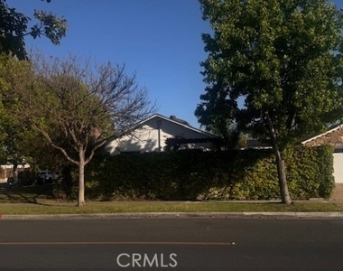 11841 Montecito - Photo Thumbnail 1