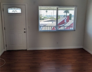 1764 Freeman Avenue - Photo Thumbnail 3