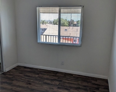 1764 Freeman Avenue - Photo Thumbnail 5
