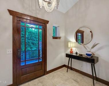 475 Cypress Avenue - Photo Thumbnail 4