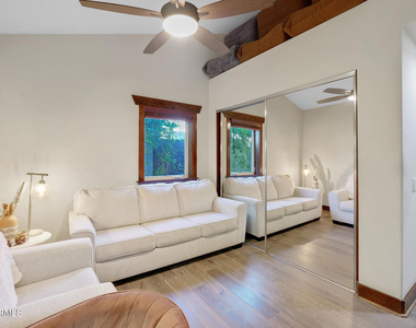 475 Cypress Avenue - Photo Thumbnail 19