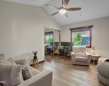 475 Cypress Avenue - Photo Thumbnail 23