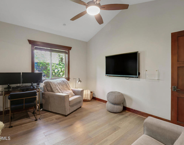 475 Cypress Avenue - Photo Thumbnail 24