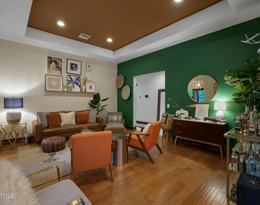 475 Cypress Avenue - Photo Thumbnail 6