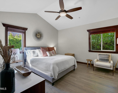 475 Cypress Avenue - Photo Thumbnail 28