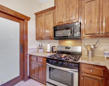 475 Cypress Avenue - Photo Thumbnail 12