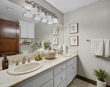 475 Cypress Avenue - Photo Thumbnail 20