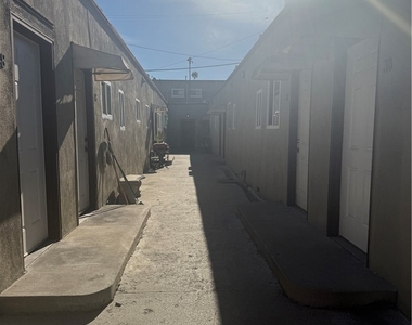 1234 Raymond Avenue - Photo Thumbnail 7