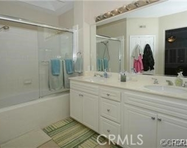 2635 Dunstan - Photo Thumbnail 10