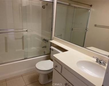 2635 Dunstan - Photo Thumbnail 12