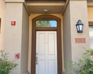 2635 Dunstan - Photo Thumbnail 1