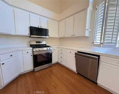 2635 Dunstan - Photo Thumbnail 18