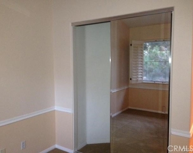 2635 Dunstan - Photo Thumbnail 8