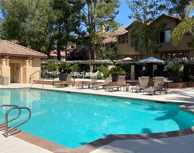 2635 Dunstan - Photo Thumbnail 14